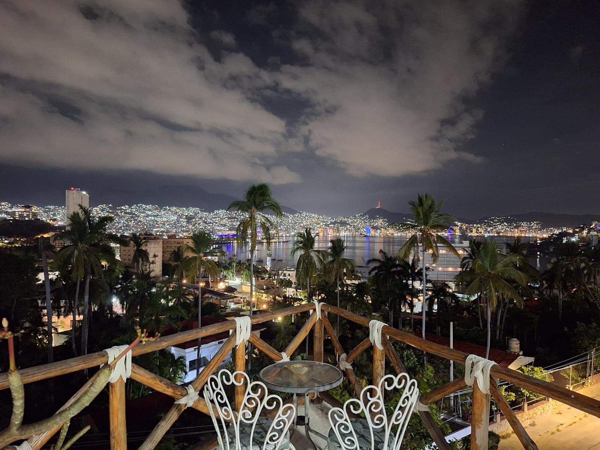 Casa Breizh Hotel Acapulco Buitenkant foto